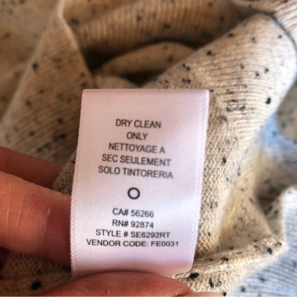 NWOT Splendid Cashmere turtleneck salt and pepper heathered oversize size XS - Picture 8 of 11
